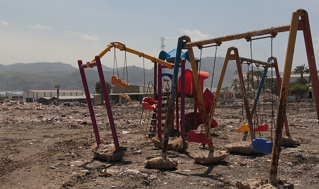 600 konutlardan geriye oyun parkı kaldı