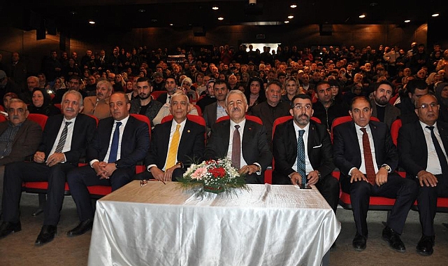 AK Parti adayları Ardahan'da coşkuyla karşılandı