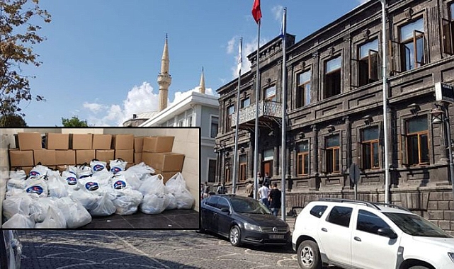 Belediyeden ihtiyaç sahibi ailelere yardımlar devam ediyor