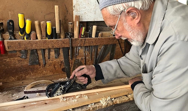 Beypazarı'nın emektar marangozu 70 yıldır mesleğini icra ediyor