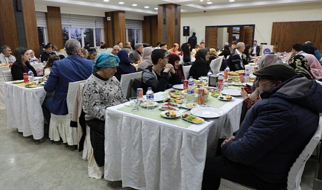 Evde bakım hizmeti alan vatandaşlar için iftar programı düzenlendi