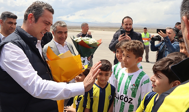 Fenerbahçe Kulübü Başkanı Ali Koç, Iğdır'da ziyaretlerde bulundu