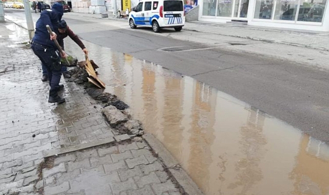Kars polisinden örnek davranış