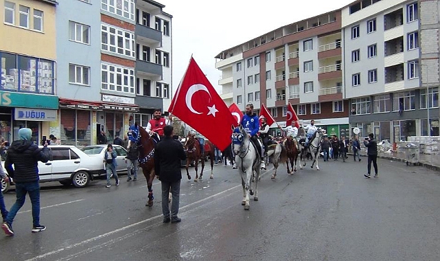Kars’ta Özhaseki’yi atlı ciritçiler karşıladı