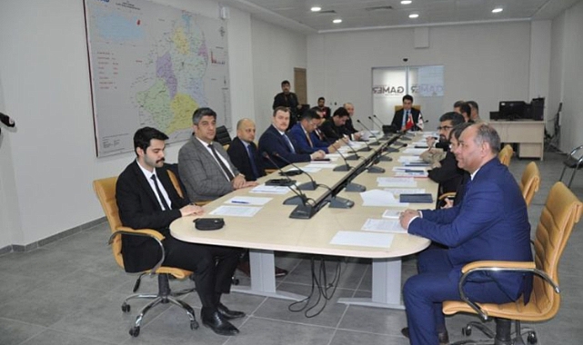 Kars'ta seçim tedbirleri toplantısı yapıldı