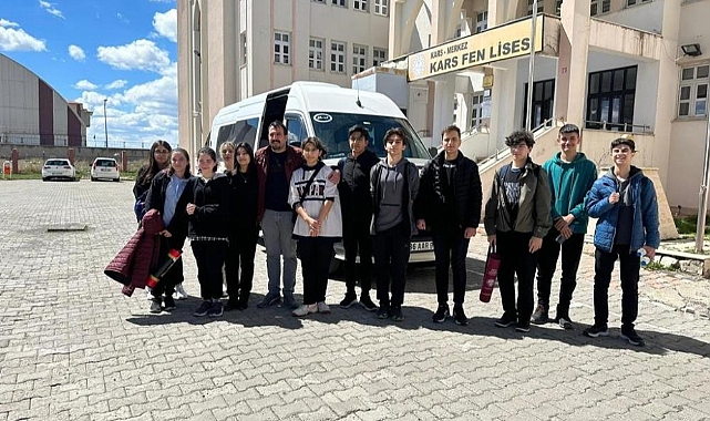  Kars’tan 24 öğrenci satranç turnuvası için yola çıktı