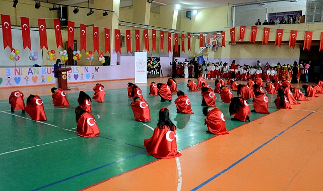 Sarıkamış ve Akyaka'da 23 Nisan Ulusal Egemenlik ve Çocuk Bayramı kutlandı