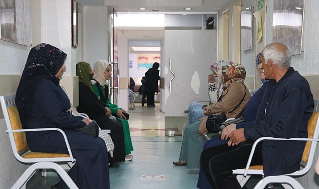 Uzman doktor DSÖ verileriyle uyardı: 6 kişiden 1'i kısırlık yaşıyor