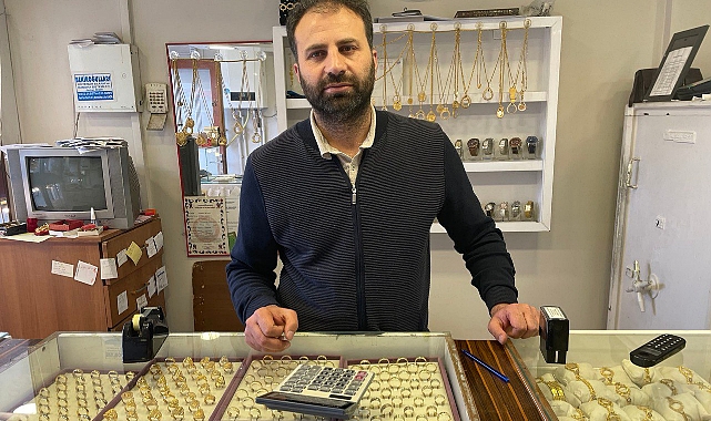 Ağrı'da kuyumcudan hırsızlık anı kameraya yansıdı