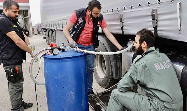 Ağrı'da tırın yakıt deposunda 537 kilo 250 gram metamfetamin ele geçirildi
