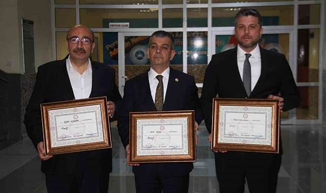 AK Parti Elazığ milletvekilleri mazbatalarını aldı