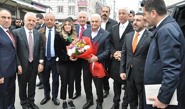 AK Parti Genel Başkan Vekili Yıldırım, Kars'ta konuştu