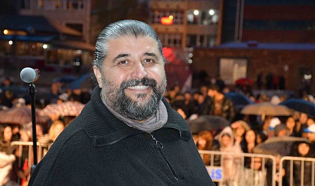 Ardahan'da sağanak yağışa rağmen Mustafa Özarslan coşkusu