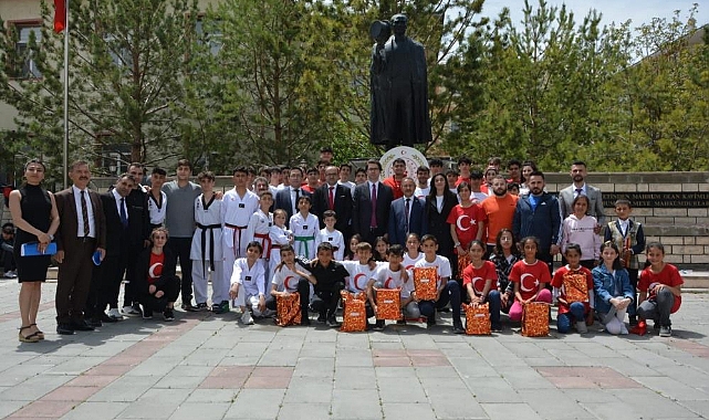 Aşkale'de 19 Mayıs coşkusu