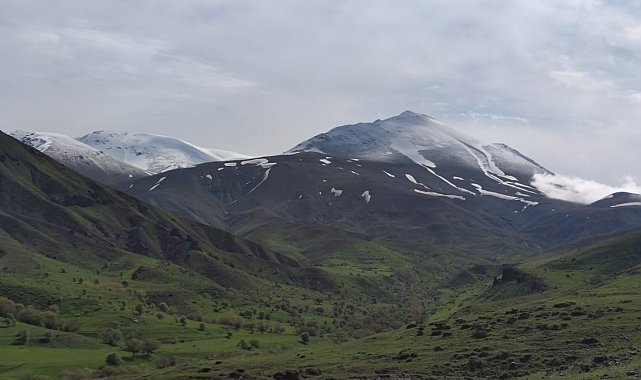 Bağır Paşa Dağı'na kar yağdı