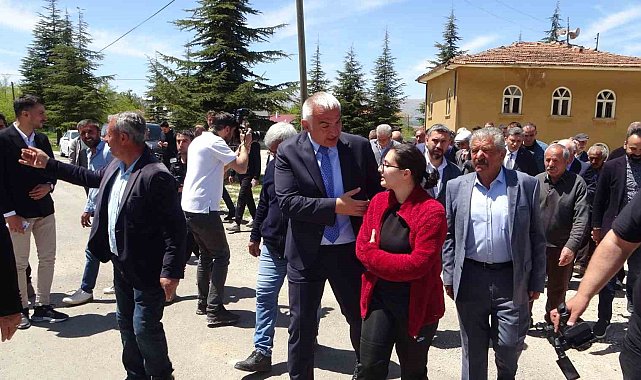 Bakan Ersoy Malatya'da incelemelerde bulundu