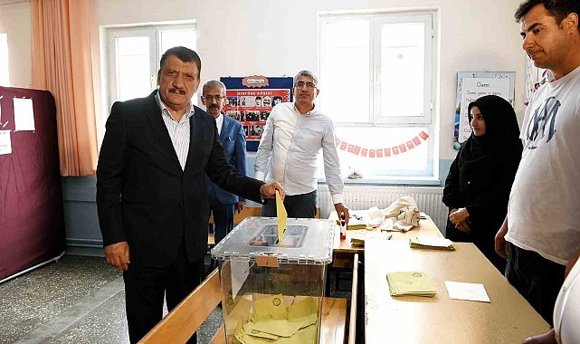 Başkan Gürkan oyunu kullandı