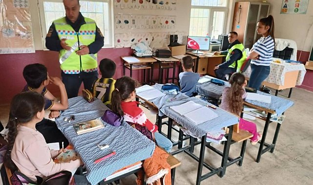 Bingöl'de öğrencilere trafik eğitimi verildi