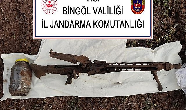 Bingöl'de toprağa gömülü patlayıcı madde ele geçirildi