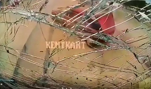 Bir kişinin hayatını kaybettiği trafik kazası kameralara yansıdı