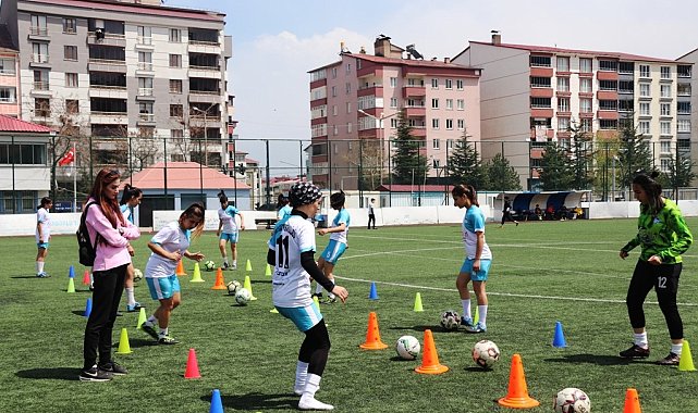 Bitlis Kadın Futbol Takımı'nın hedefi Süper Lig