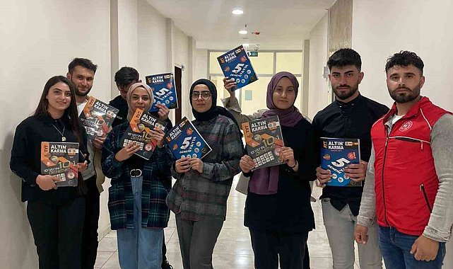Bulanık'ta sınavına girecek gençlere kitap desteği