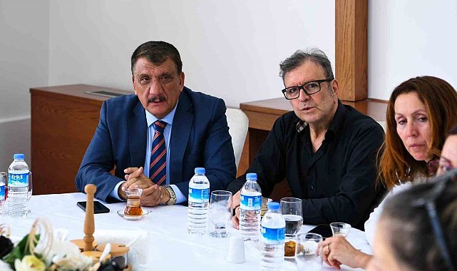 Doğal hayatı koruma vakfı üyelerinden Başkan Gürkan'a ziyaret