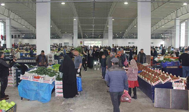 Ekonomik güven endeksi artarak 103,7 oldu