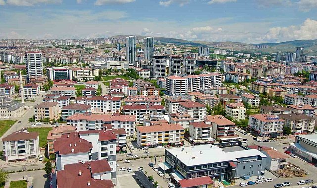 Elazığ Emlakçılar Odası Başkanı Albayrak: "Yıkılan binalar yapıldıktan sonra kira fiyatları düşecektir"