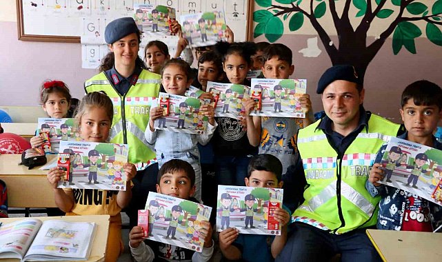 Elazığ'da öğrencilere trafik güvenliği eğitimi verildi