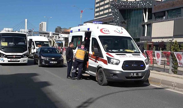 Elazığ'da trafik kazası: 2 yaralı