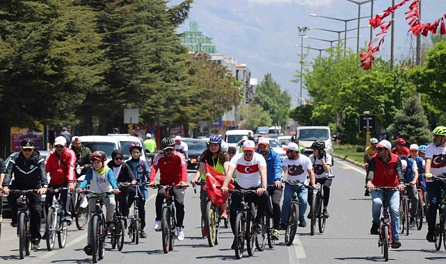 Erzincan'da bisiklet turu