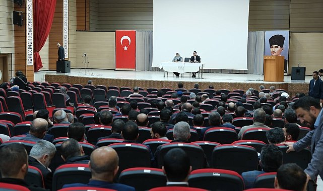 Erzincan'da "En Güvenli Sığınağımız Aile" konulu konferans verildi