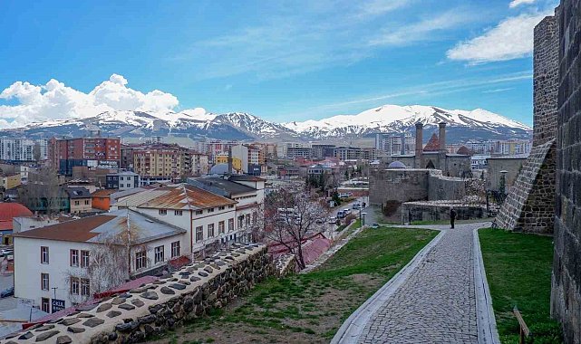 Erzurum 1890 rakımla Türkiye&#039;nin yüksek şehri