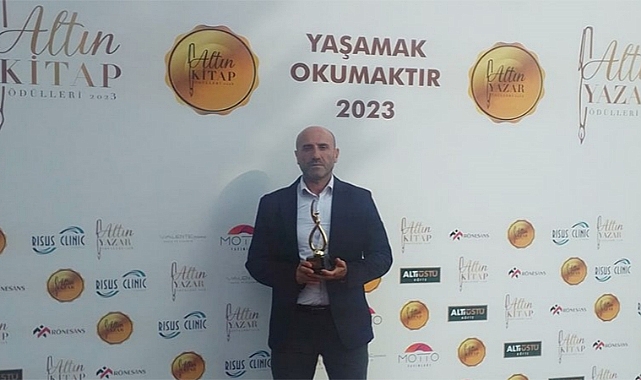 Erzurumlu Yazar İsrafil Çakır Altın Kalem roman ödülünü aldı