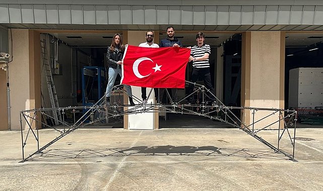 ETÜ'lü Öğrenciler TRT Erzurum Radyosuna konuk oldu