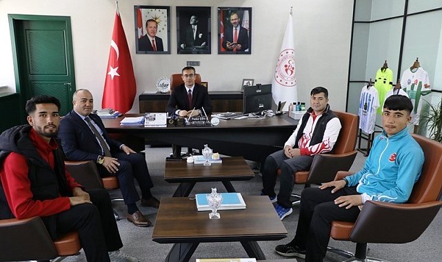 Gençlik Spor il Müdürü Din, sporcularla bir araya geldi