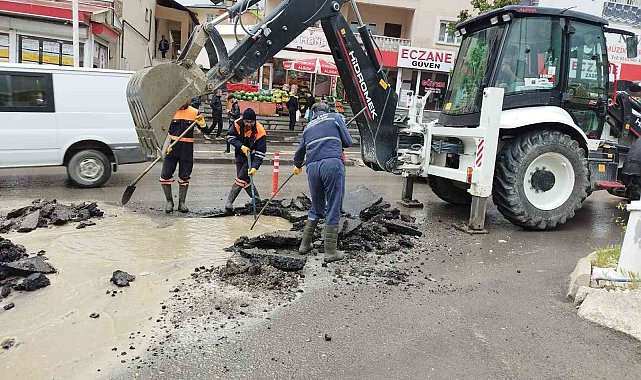 Hakkari belediyesinde yağmur mesaisi