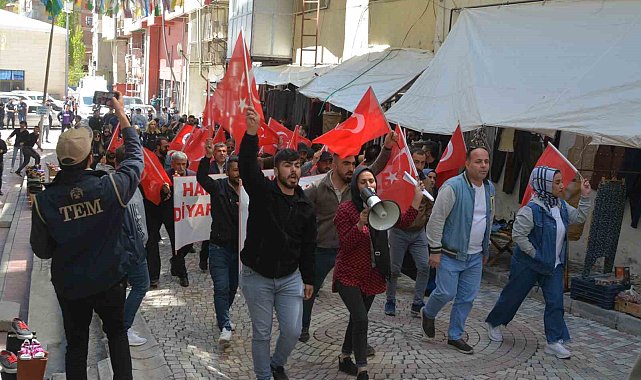 Hakkari'de annelerin evlat nöbeti 44'üncü haftada