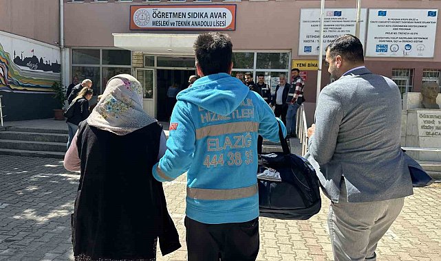 Hasta seçmenler ekiplerin yardımıyla sandığa gitti