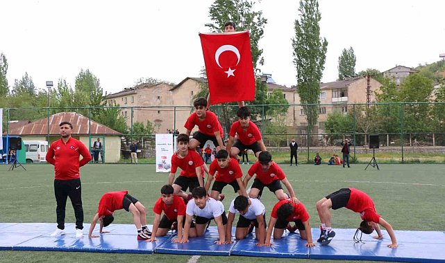 Hizan'da 19 Mayıs coşkusu