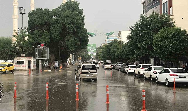 Iğdır'da sağanak yağış etkili oluyor