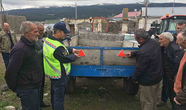Jandarmadan reflektör uyarısı