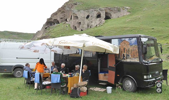 Karslı işletmeciden karavan turizmi