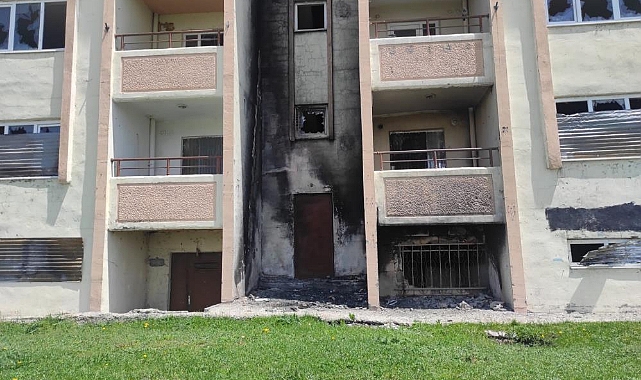 Kars'ta jandarmanın boşalttığı lojmanlar harabeye döndü