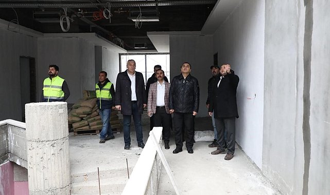 Kars Valisi Türker Öksüz, Yeni Otogar inşaatını gezdi