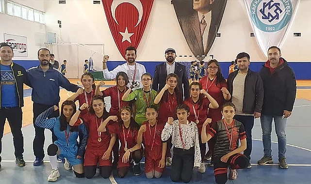 Karslı kızlar Türkiye şampiyonluğuna katılacak