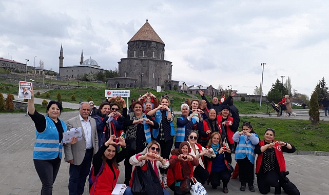 Kılıçdaroğlu gönüllüleri Kars'ta durmak bilmiyor