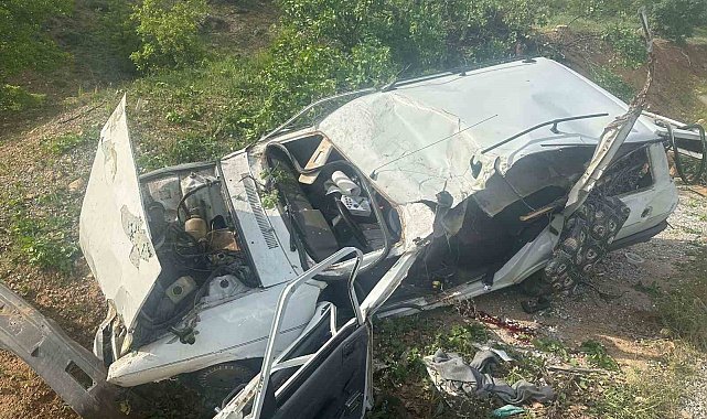 Malatya'da otomobil takla attı: 1'i ağır 3 yaralı
