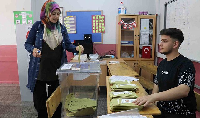 Malatya'da oy verme işlemleri devam ediyor
